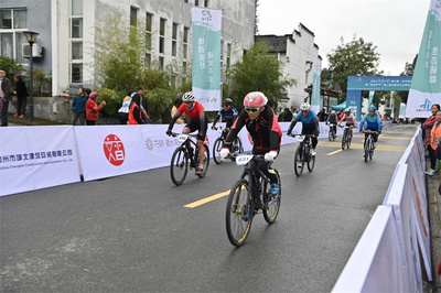 石台县隆重举办体育赛事活动，点燃全民运动热潮